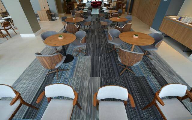 Holiday Inn Express Asuncion Aviadores by IHG