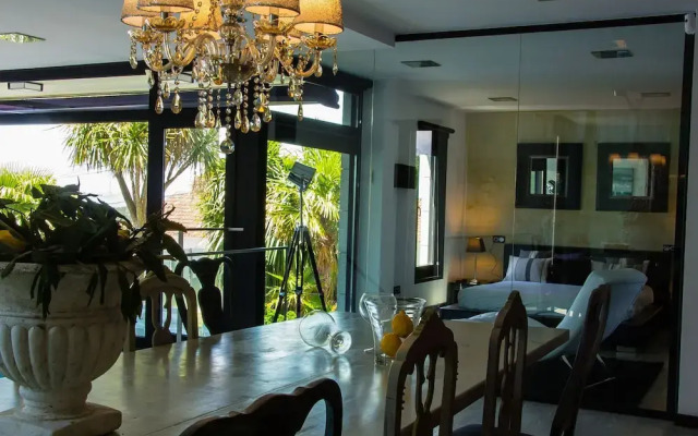 Posh Villa With Pool, Garden & Ocean Views in Sansenxo