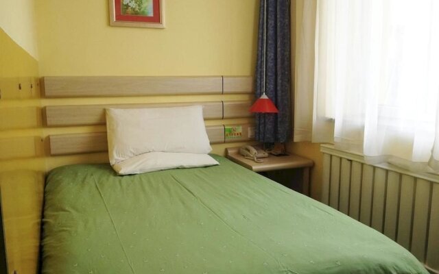 Home Inn Changchun Anda Street