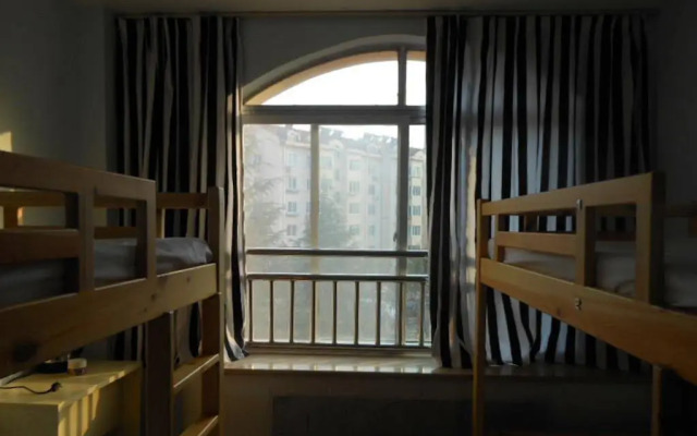 Sunflower Youth Hostel