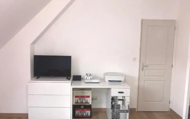 Chambre , 1 lit double et 1 lit simple