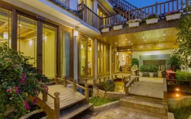 Lijiang Shuhe Yueshang Inn