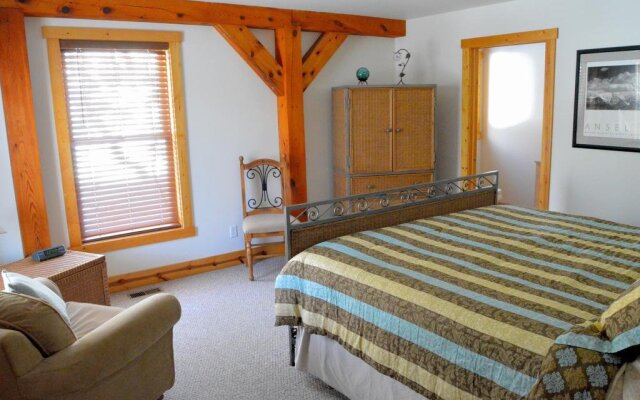 Brush Mountain Lodge