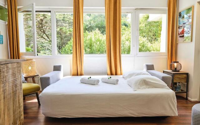 Cabana beach Golf and Pool by GuestReady