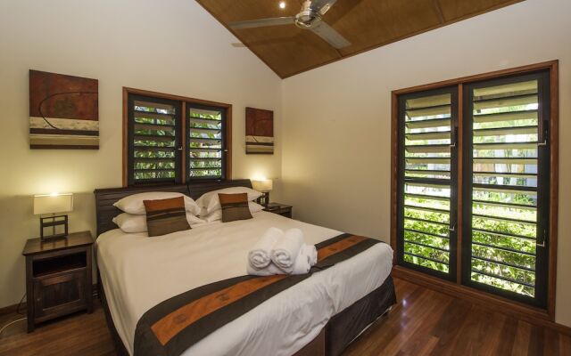 Pure Magnetic Villa