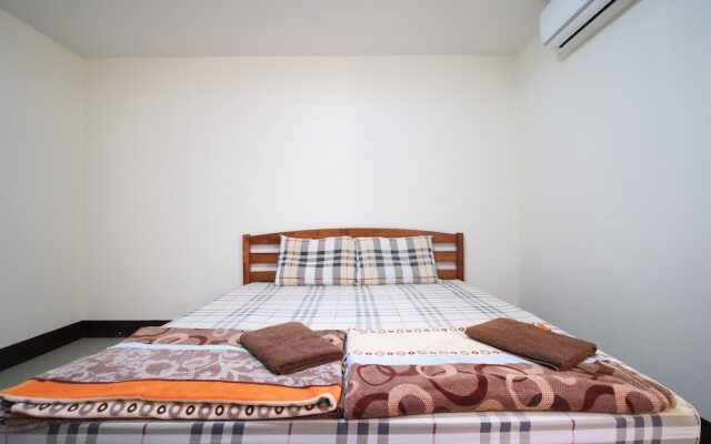 Oyo 852 Pineapple Hotel Pattaya