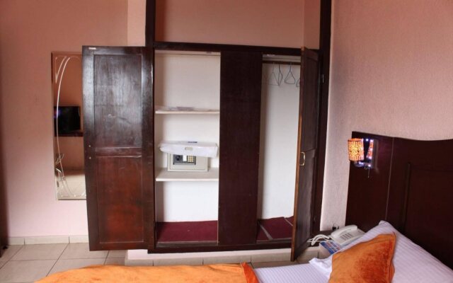 Tou'Ngou Hotel