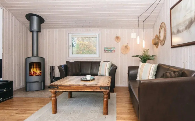 6 Person Holiday Home in Hemmet-by Traum