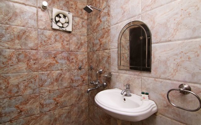 OYO 22756 Diksha Hotel