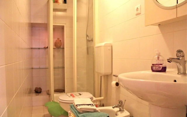 Bairro Alto Luz 2 Bedroom Apartment - RNU 69321