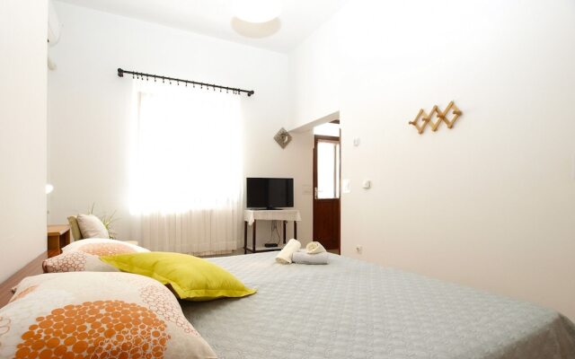 Apartment 1965