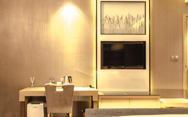 Lavande Hotel Weihai Weigao Plaza