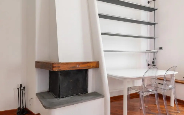 Modern Apartment With Mezzanine by Wonderful Italy