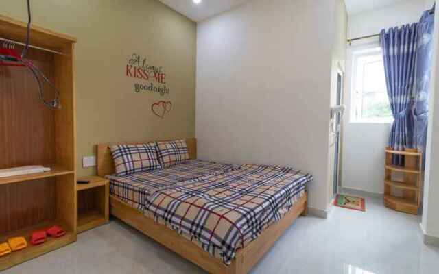 Cam Tu Cau - 27 Le Hong Phong Hotel