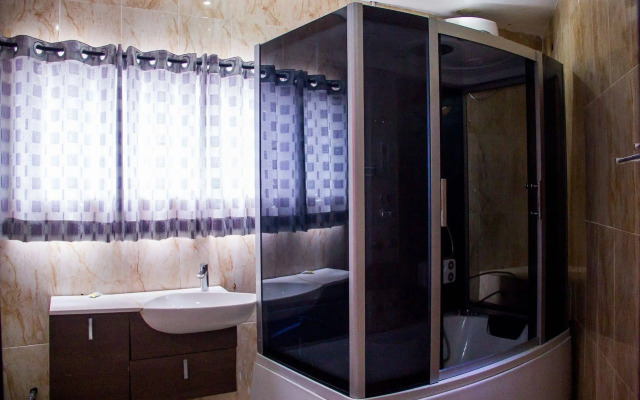 Paris Suites