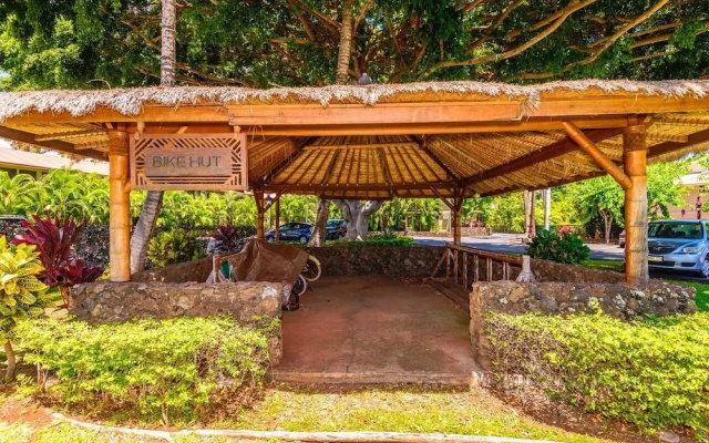 Aina Nalu Condo D202 - 2 Br Condo