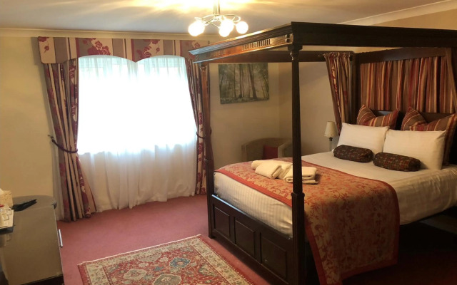 Little Silver Country Hotel