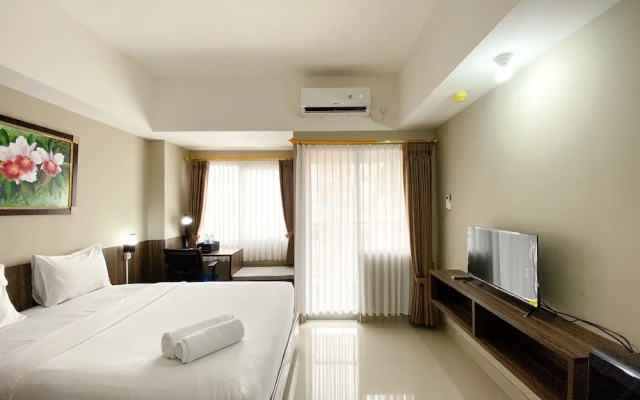Cozy Stay Studio Apartment at LRT City Jatibening