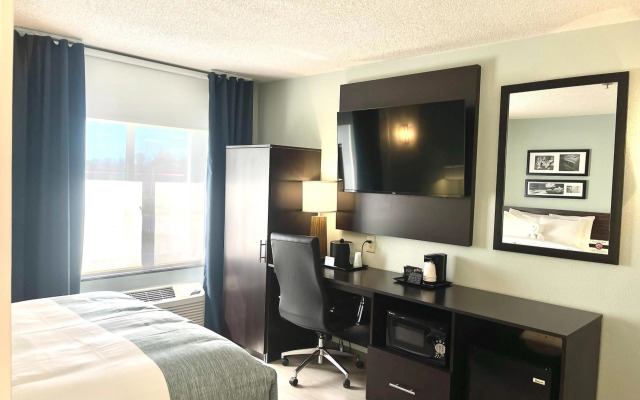 Wingate by Wyndham Salisbury
