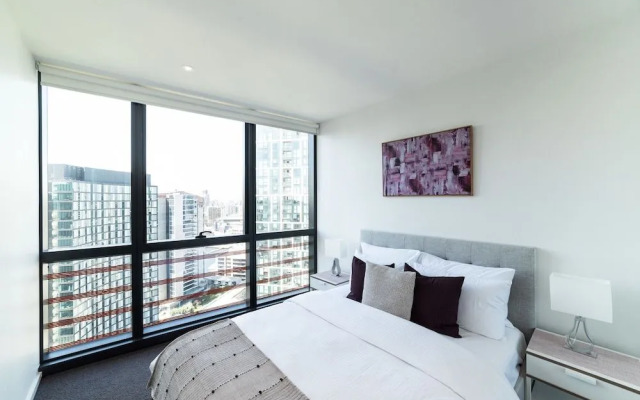 Melbourne Private Apartments - Collins Street Waterfront, Docklands