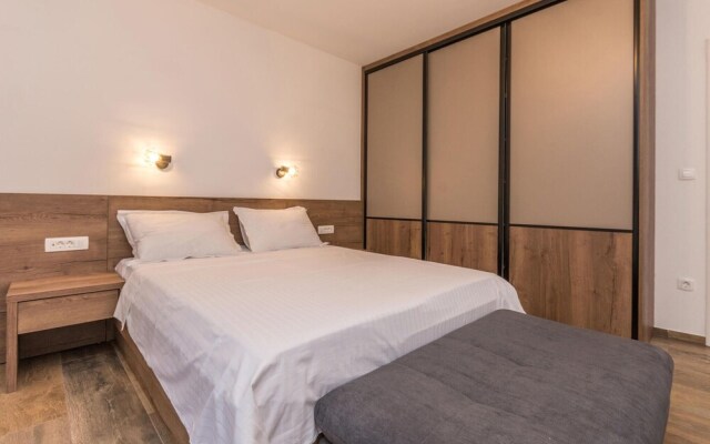 Stunning Apartment in Turanj With Wifi and 2 Bedrooms