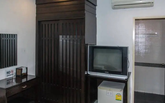Patong Bay Guesthouse