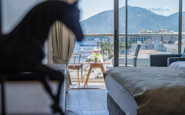 Aurasia Beach Hotel