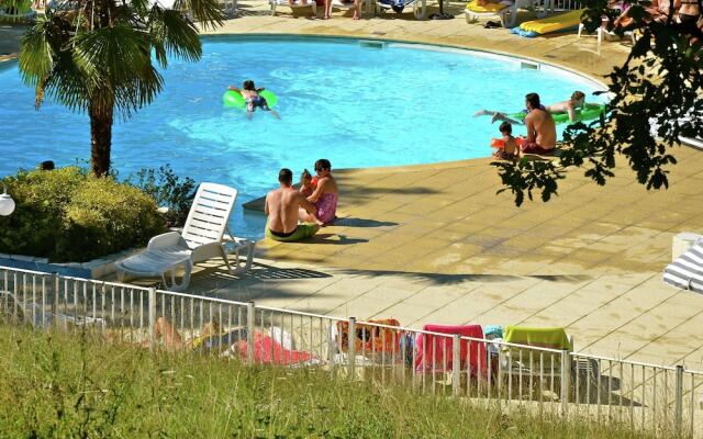 Garden-view Holiday Home Surrounded by Nature