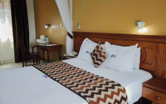 67 Airport Hotel
