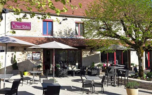 Le Petit Relais