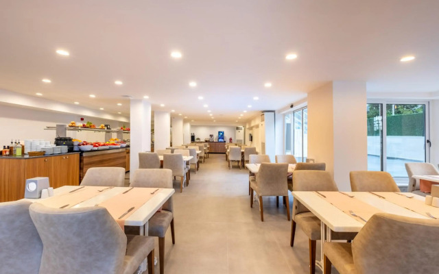 Viking Beach Hotel