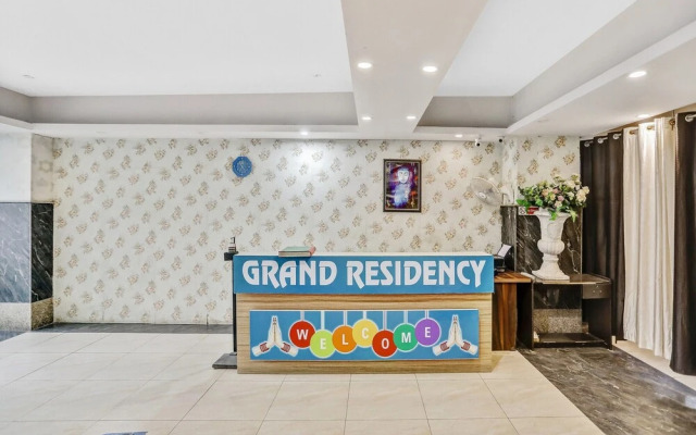 OYO Townhouse 22956 Hotel Grand Residency