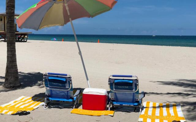 Villa Sinclair Beach Suites and Spa