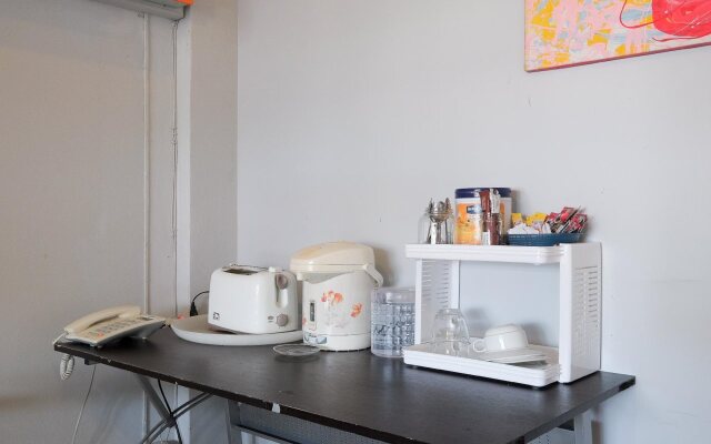 Luna Guesthouse and Travel