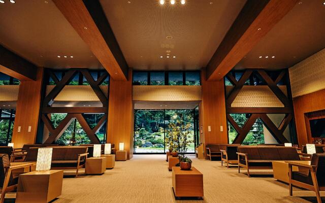 Ooedo Onsen Monogatari Premium Shirahama Gyoen