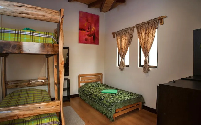 Casa Hospedaje La Bohemia - Hostel