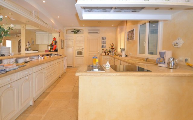 Les Cavaliers de Saint Paul B&B