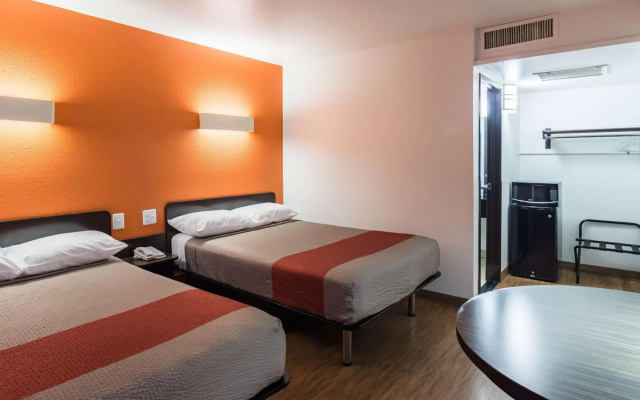Motel 6 Oroville, CA