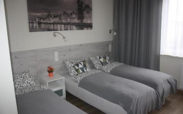 3 City Rooms