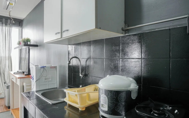 Nice And Warm Studio At Belmont Residence Puri Apartment