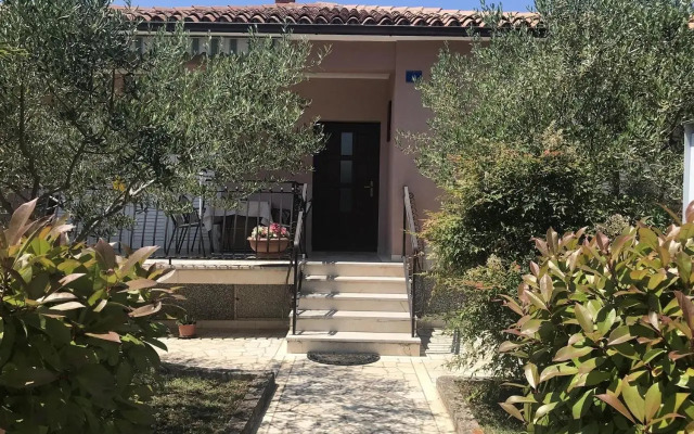 Studio Umag 7126a