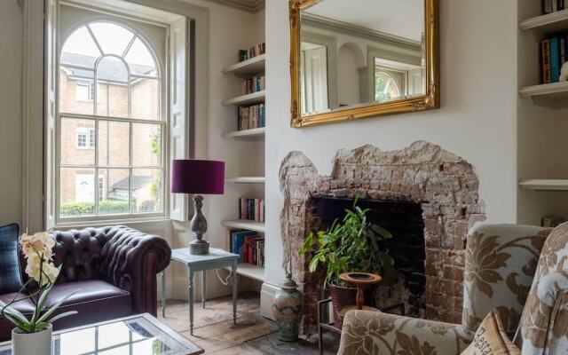3 Bedroom 19th Century Georgian Townhouse