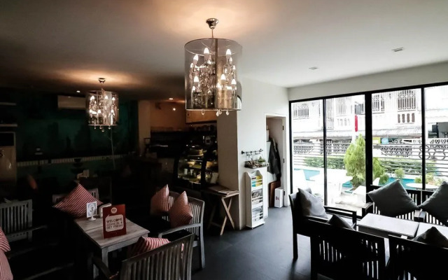 NIDA Rooms Ladkrabang 88 Silver