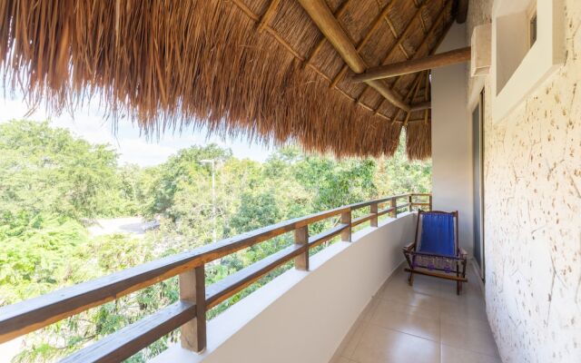 Secret Garden Oasis 3BR Penthouse