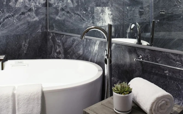 Felix Luxury Plus by Viadora