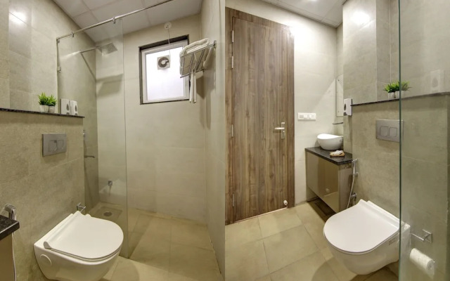 Limewood Stay Gold-ARTEMIS & Golf Course
