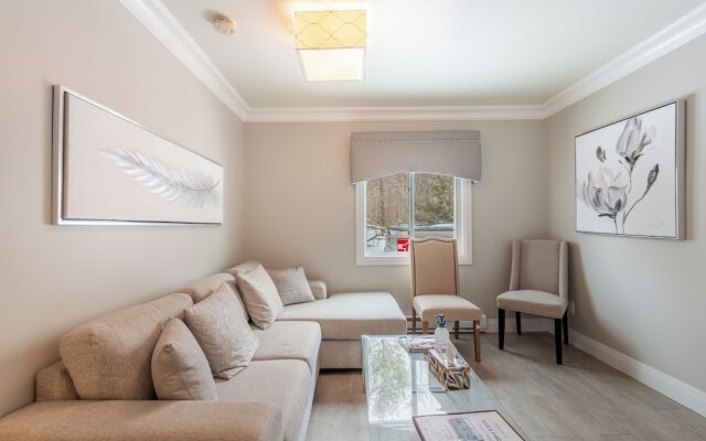 Somerset Lakeside Resort