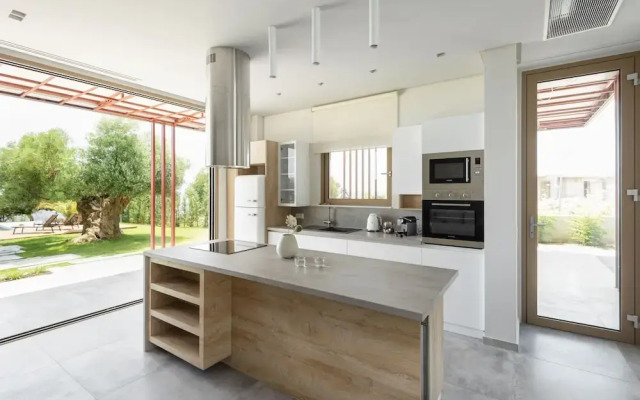Luria Homes