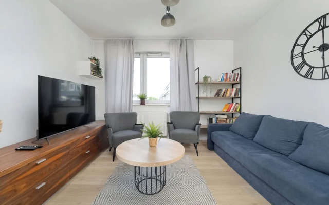 Amazing Apartment for 6 by Renters