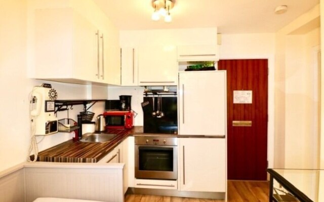 Nell Gwynn House Apartment